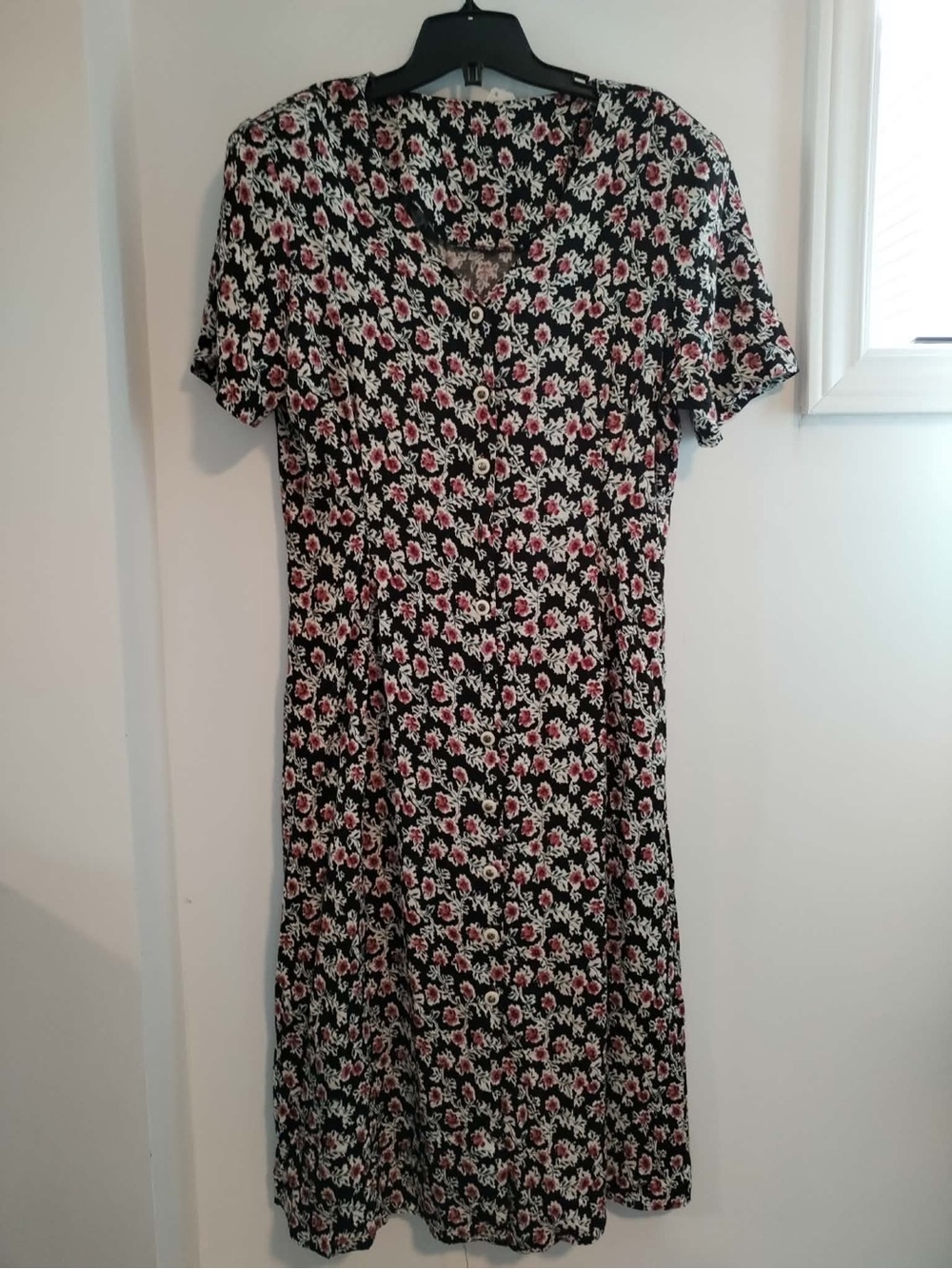 Women’s Vintage Black Floral Button-Front Maxi Dress Size M
